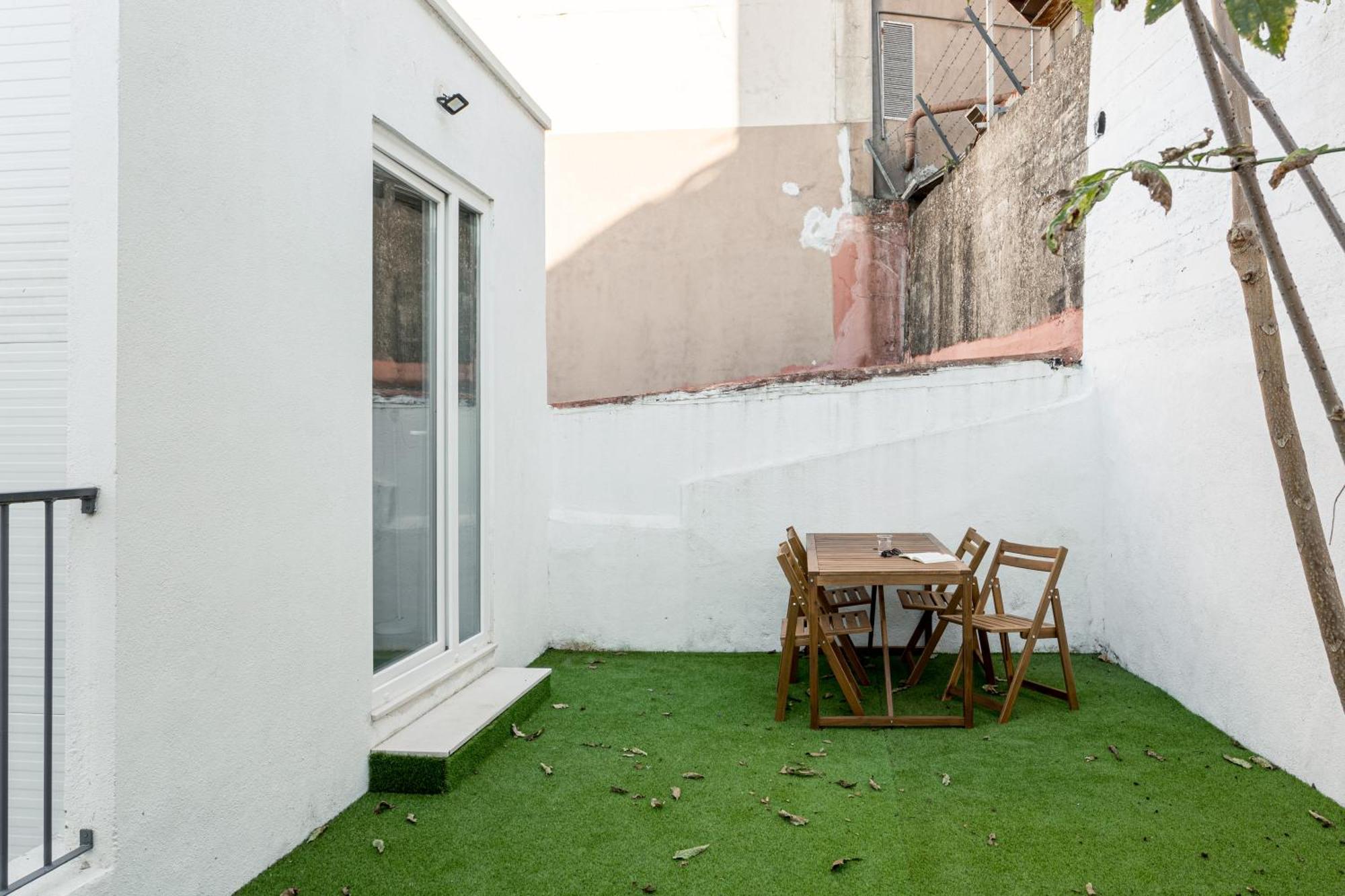 Joivy Minimalistic Apt W Patio In Principe Real Лісабон Екстер'єр фото